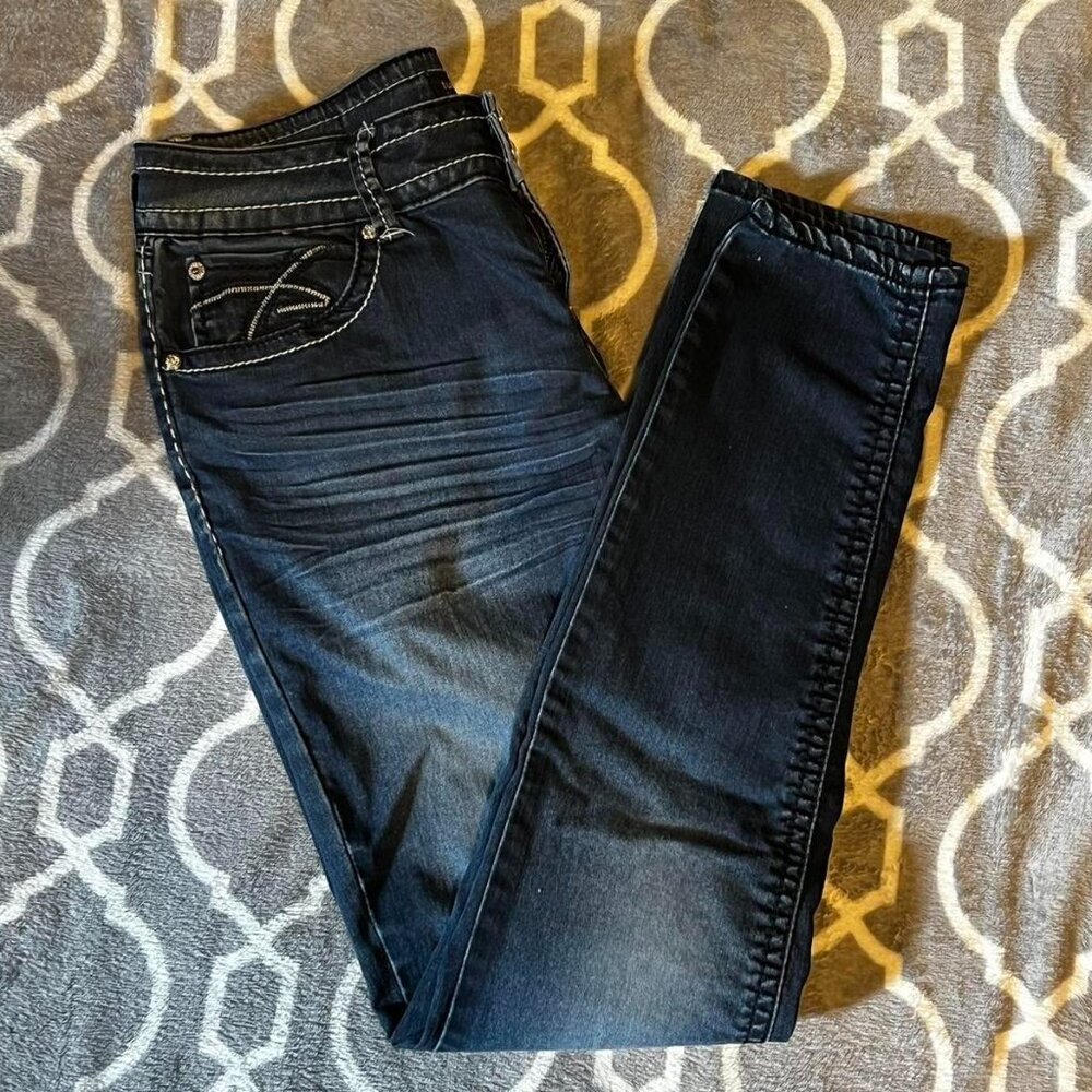 Twentyone black by Rue 21 skinny fit dark blue denim jeans. Size 7/8.